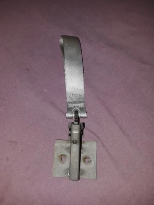 Saturn Outlook Asiento Trasero Tirar Correa Pestillo Plegable Correa ¡Envío Rápido! Foto 1 de 2