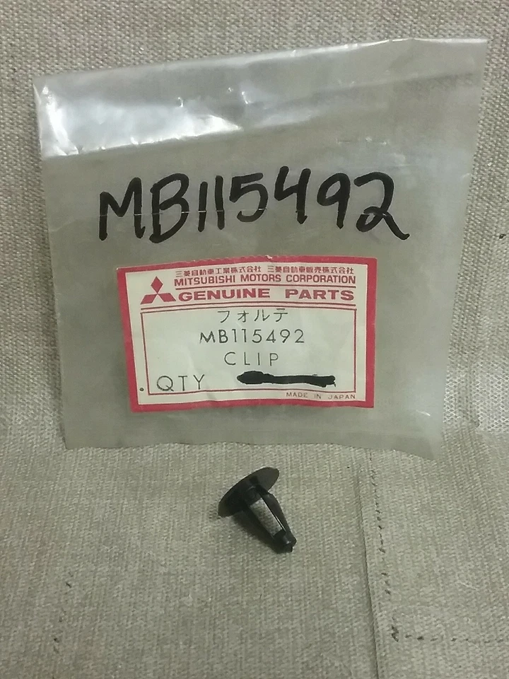 Clip retenedor antena Mitsubishi MB115492 Foto 1 de 1
