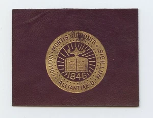 1910 Tobacco: Leather Mount Union College Gold Sigil - Picture 1 of 1