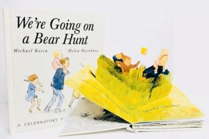 We’re Going On a Bear Hunt Pop Up Book by Michael Rosen First Edition Pop Up New - Bild 1 von 3