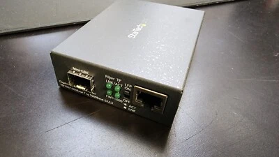 Startech Gigabit Ethernet Fiber Media Converter  850nm Mm Lc w-Pwr Supply - Image 1 of 3