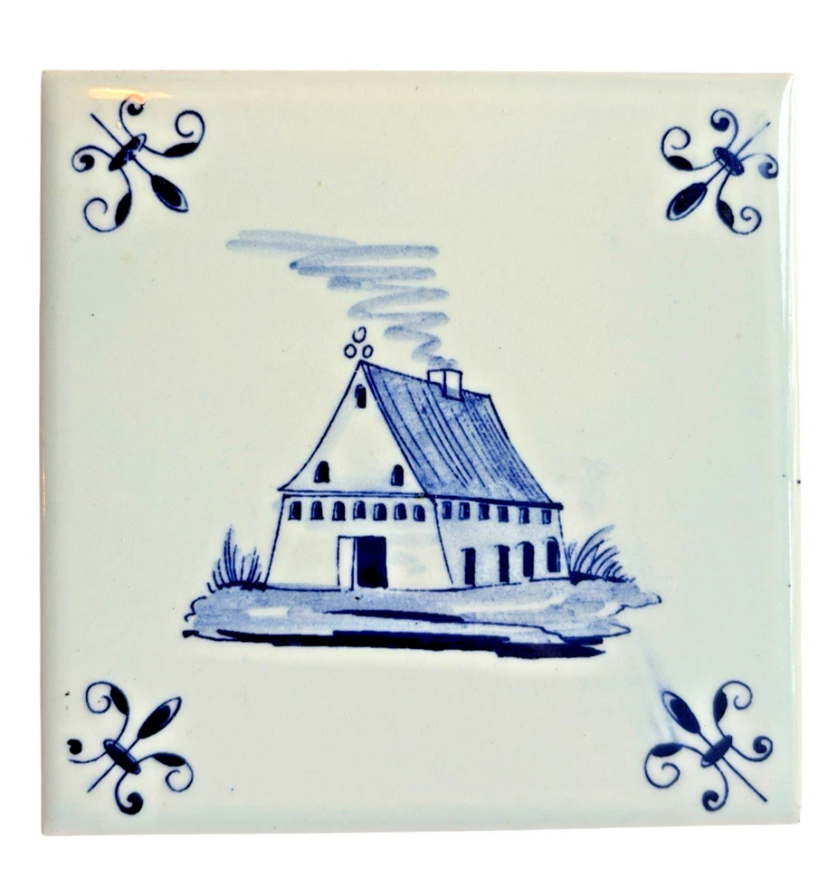 Chimenea antigua holandesa firmada de Delft azulejo azul edificio humo Holanda alrededor de 1800. Foto 1 de 4