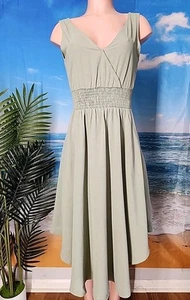 Nwt Cupshe Women's Midi Asymmetrical Dress Sage Color Smocked Waist Extra Small - Picture 1 of 7