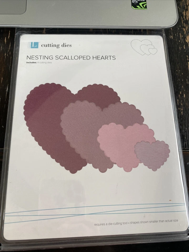 ESTILO DE VIDA Artesanía QUICKUTZ ANIDACIÓN CORAZONES FESTONEADOS DC0043 Die Foto 1 de 1