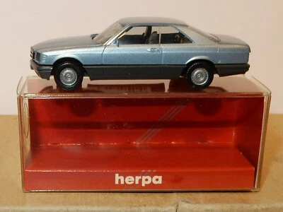 Micro Herpa Ho 1/87 Mercedes-Benz 560 Sec Blu Ghiaccio Metallo In Scatola - Immagine 1 di 4