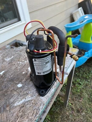 Santa Fe dehumidifier compressor - Image 1 of 4