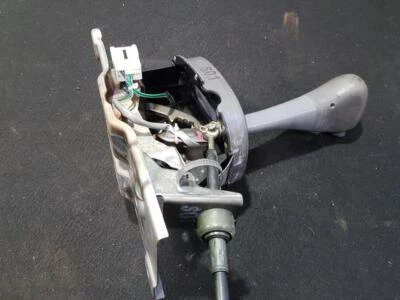 Hyundai Accent 2002 Gearshift Lever Automatic (GEAR SELECTOR UNIT) #148191-78 - Image 1 of 4