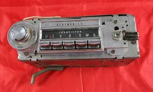 Radio de coche AM transistor vintage Delco Oldsmobile 7298971-1 modelo O3BPB1 - Imagen 1 de 12