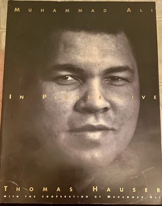 MUHAMMAD ALI SIGNIERT In Perspektive. Vintage Buch. 1996. Thomas Hauser. - Bild 1 von 12