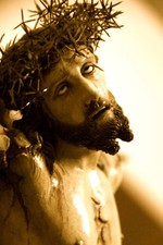 ancient museum statue crucifix christ relic reliquary