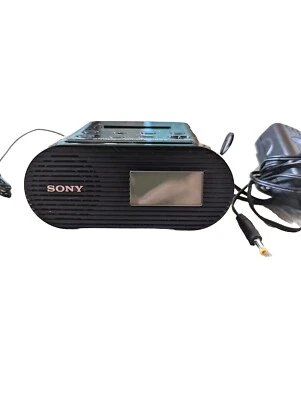 Sony ICF-C05iP 30-Pin iPhone/iPod BLACK Clock Radio Speaker Dock w/ AC Adapter - Image 1 of 4