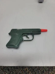 Vintage Leslie Henry L-H Toy Diecast Toy Cap Gun Green - Picture 1 of 5