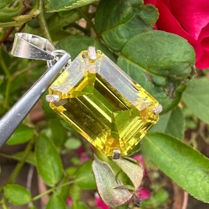 Natural Certified 20.70 CT Yellow Sapphire Pendant In 925 Silver–Stunning Gems - Picture 1 of 6