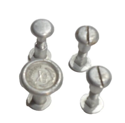 Sierra de mano vintage NICHOLSON 13/16" medallón y pernos. Aluminio. SIERRA DE ACERO PLATEADO. Foto 1 de 3