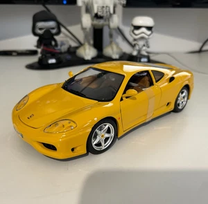 Coche modelo diecast Ferrari Modena 1:18 Bburago - en caja - Imagen 1 de 11