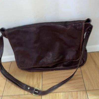 FRYE 100% Genuine Leather Messenger Bag, Dark Brown  (Unisex)  Butter Soft Strap - Image 1 of 4