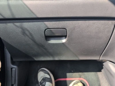 PEUGEOT RCZ THP SPORT MK1 2012-2015 GLOVE BOX 8226KZ - Image 1 of 4