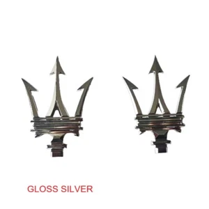 2 PIEZAS Para Maserati Lateral Pilar C Emblemas Levante Ghibli Grecal Plata Brillante - Imagen 1 de 3