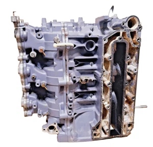 Yamaha 60 70 Outboard Cylinder Block - Picture 1 of 24