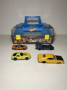 2015 Mattel Hot Wheels Launch Pit Stop Car Carry Case with 4 Cars - Picture 1 of 11