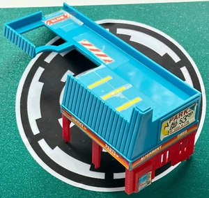 Micro Machines Hiways & Byways Service City Building Accesorio Parte 1993 Galoob - Imagen 1 de 4