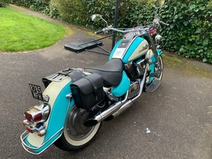 Suzuki intruder LC1500 Custom - Picture 1 of 2