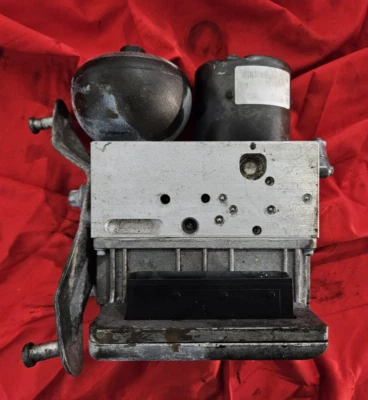 UNTESTED 2007 MERCEDES SL550 R230 ROADSTER #360 ABS PUMP ANTI LOCK BRAKE - Image 1 of 4