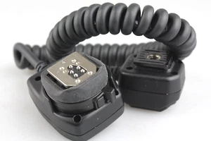 Excellent CANON Off-Camera Shoe Sync Cord Flash Connection OC-E3 5-pin E-TTL - Picture 1 of 7
