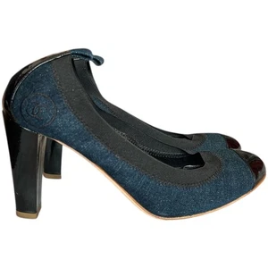 Chanel Vintage Blue Interlocking CC Logo Demin Pumps, IT38/US8 $800 *NO RESERVE* - Bild 1 von 15