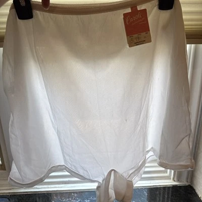 Calzoncillos de pierna larga de nailon Carole vintage bragas lencería blanca pantalones cortos para niño 11 Foto 1 de 4