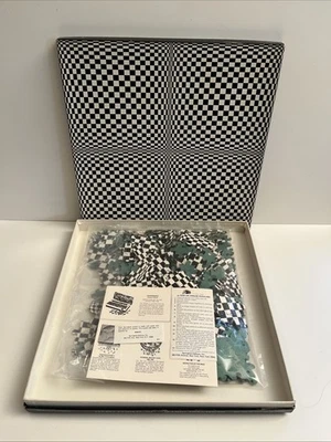 MCM Springbok Color Motion Edna Andrade Op-Art Vasarely Like Puzzle EUC Complete - Image 1 of 4