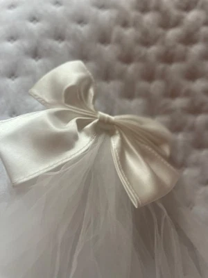 Haarschleife , Braut, Schleier, Party, Hochzeit, weiss, Tüll, Satin, nagelneu - Bild 1 von 4