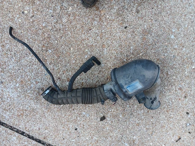 1996 - 1998 福特野马 GT 4.6L 进气管外壳 完整组装 — 第 1/2 张图片