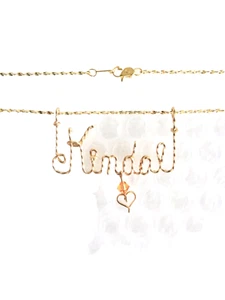 nAME NECKLACE KENDAL TWISTED WIRE ART W/ HEART CHARM GOLD TONE VINTAGE neocurio - Picture 1 of 6