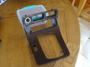 Saab 9-5 98-05 RHD NUSSBAUM MITTELKONSOLE NEU SAAB ORIGINAL OLD STOCK - Bild 1 von 6