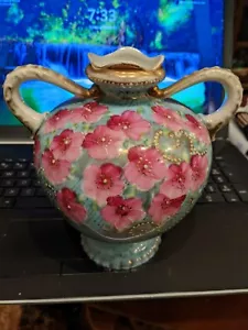 7 ZOLL NEU AUS KNIPPON HANDBEMALT WUNDERSCHÖNE BLUMENVASE/KANNE 2 GRIFFE ANTIK - Bild 1 von 5