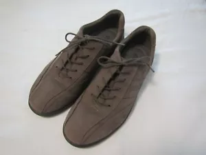 Ecco Women's Comfort Shoes Sz 39 Brown Nubuck Leather Lace Up Flats Sneakers - Picture 1 of 6