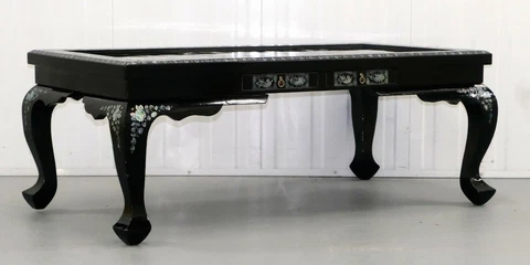 CHINESE 20TH CENTURY BLACK LAQUER & MOTHER PEARL INLAID LOW COFFEE TABLE Cover