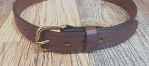 Dicker brauner geprägter Korbgeflecht Ledergürtel 1,25" breit passt 28-30" Hergestellt in den USA - Bild 1 von 6