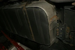  Kraftstofftank Diesel Tank Hyundai Trajet 2001-2007 2,0 CRDi GEPRÜFT  - Bild 1 von 1