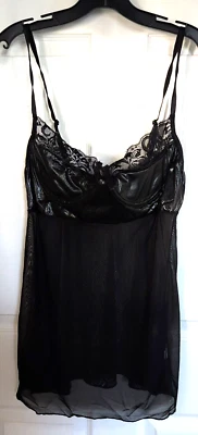 全新 黑色 网眼布 & 人造皮革 钢圈 Chemise & Thong 内裤套装 L — 第 1/4 张图片