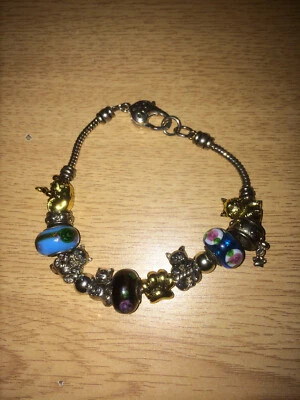 Beautiful Vintage 925 Sterling Silver Snake Bracelet with 11 Charms / Beads - Image 1 of 4