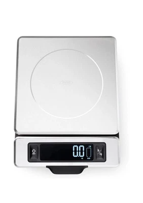Báscula de alimentos de acero inoxidable OXO Good Grips con pantalla extraíble de 11 libras Foto 1 de 4