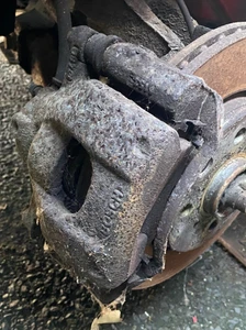 Citroen C1 - 2005-2014 - petrol n/s-passenger front brake caliper - breaking 408 - Picture 1 of 10