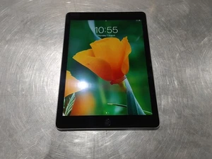 EXCELLENT CONDITION iPad Air 2 Space Grey 1C L0ck - For Parts or Repair - Picture 1 of 3