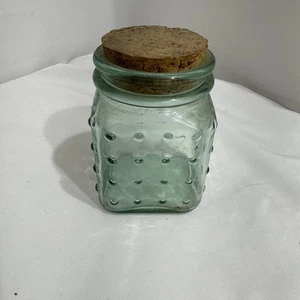 Tarro de especias de vidrio verde punteado tapa de corcho Canadá - Imagen 1 de 3