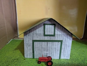 #527 HO SCALE BARN - Picture 1 of 6