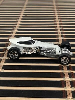 Hot Wheels Sweet 16 II 1997 Hot Pink Made In Malaysia White Racing Cars - Image 1 of 4