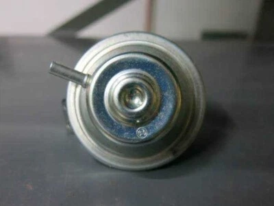 Peugeot 405 Engine Distributor Vacuum Unit - Capsule D'Allumeur - 595197 - Image 1 of 4