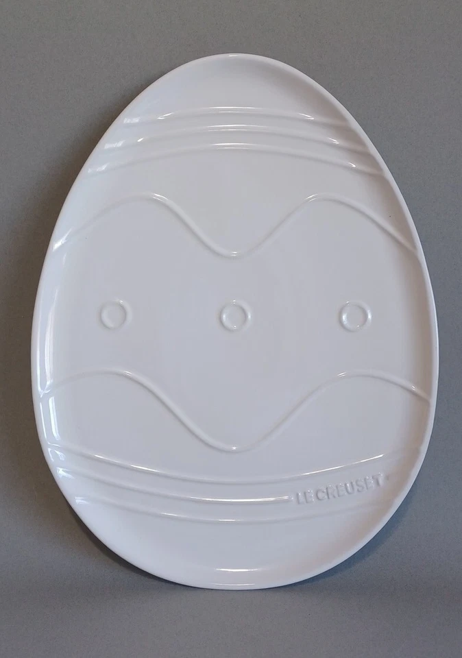 Plato de huevo de Pascua Le Creuset blanco 14", plato, gres, nuevo Foto 1 de 1